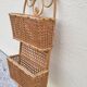 Porte courrier en rotin et cannage