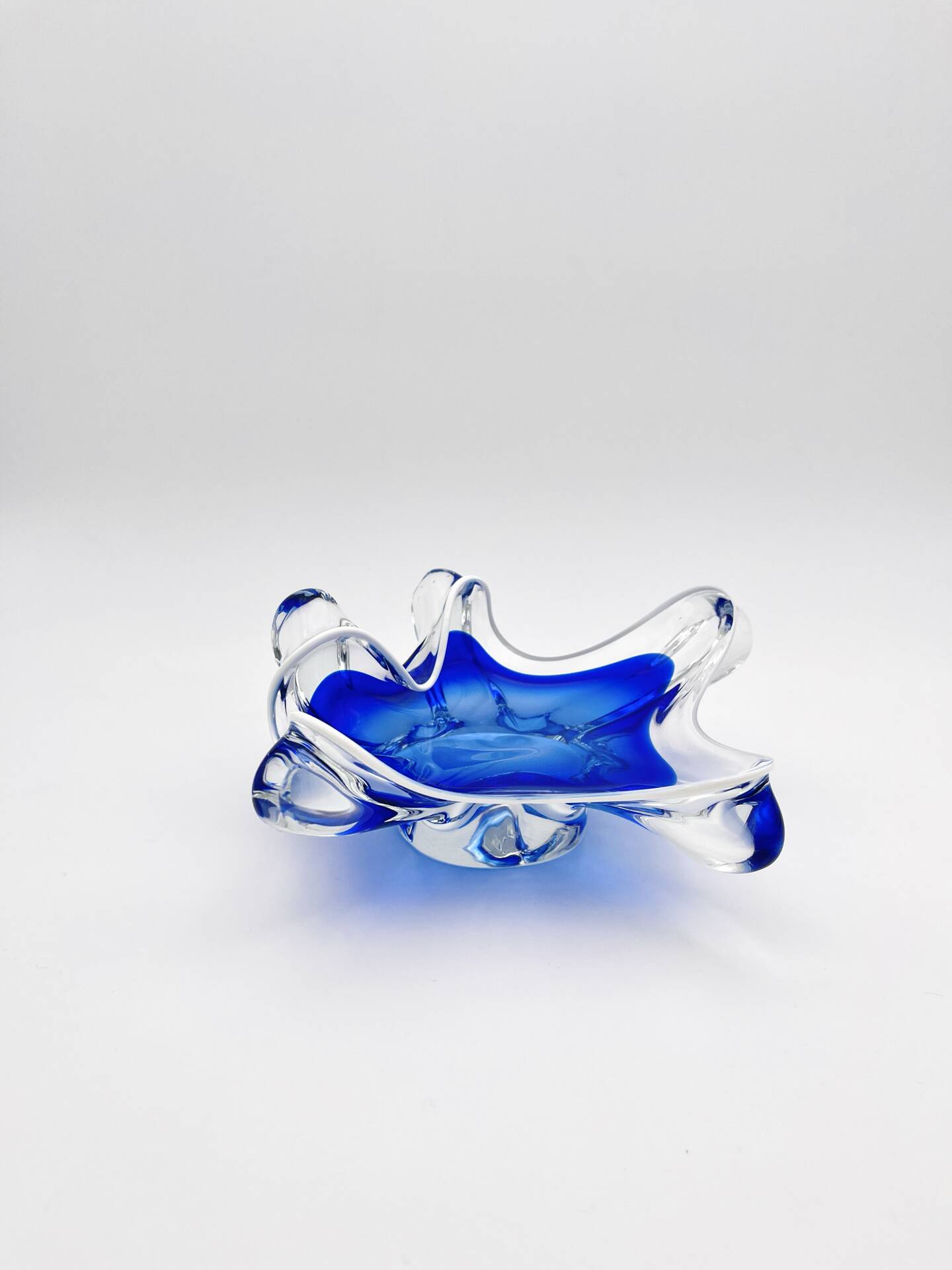 Cup Josef Hospodka Chribska Cristal Bleu Cobalt White Trim 24cm