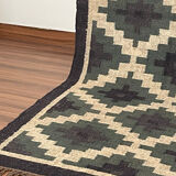 6.5x6.5 ft - handmade jute/wool rug