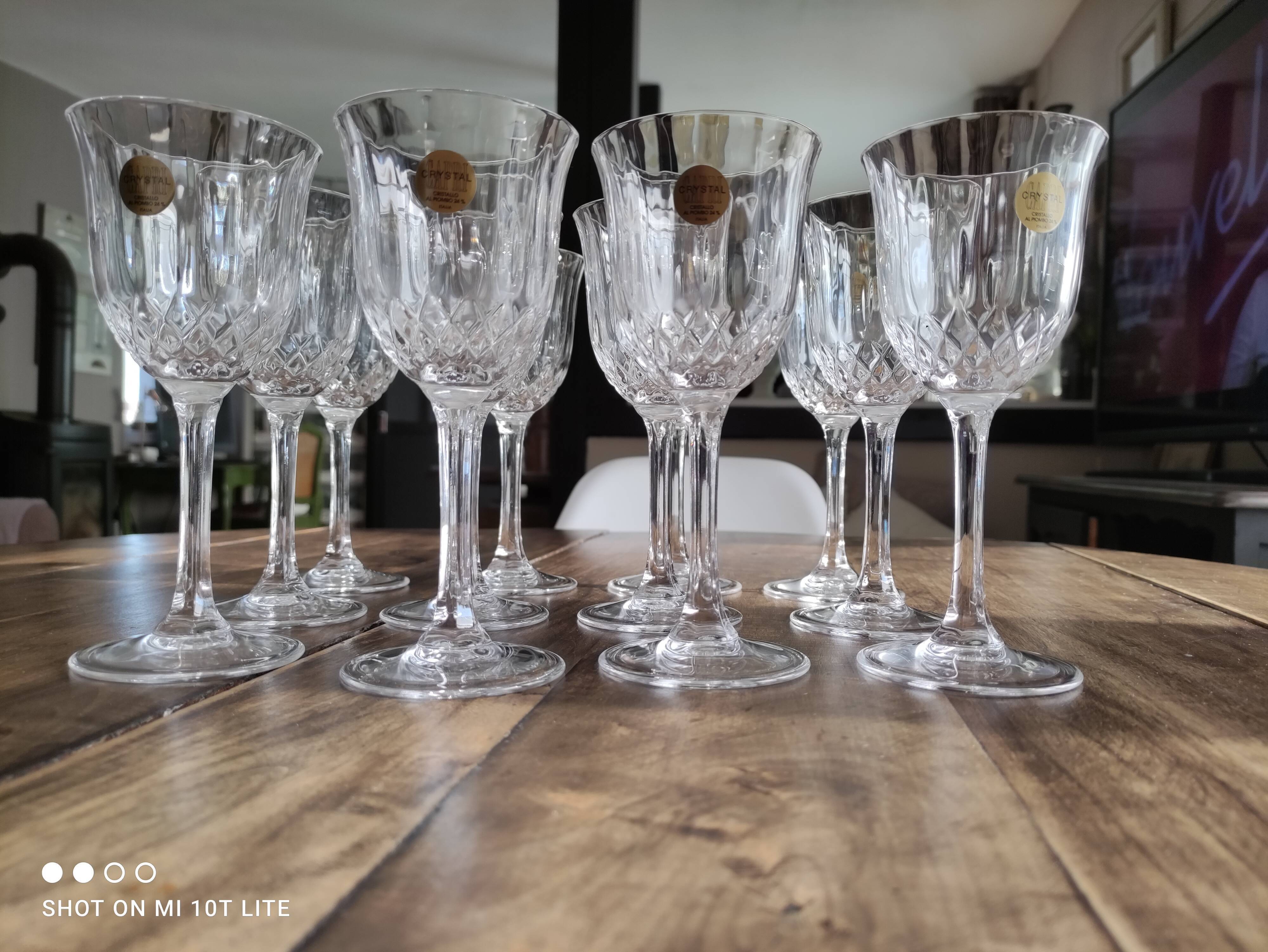 Lot de 12 verres à vin blanc vintage en cristal italien modèle Capri avec boites d'origine