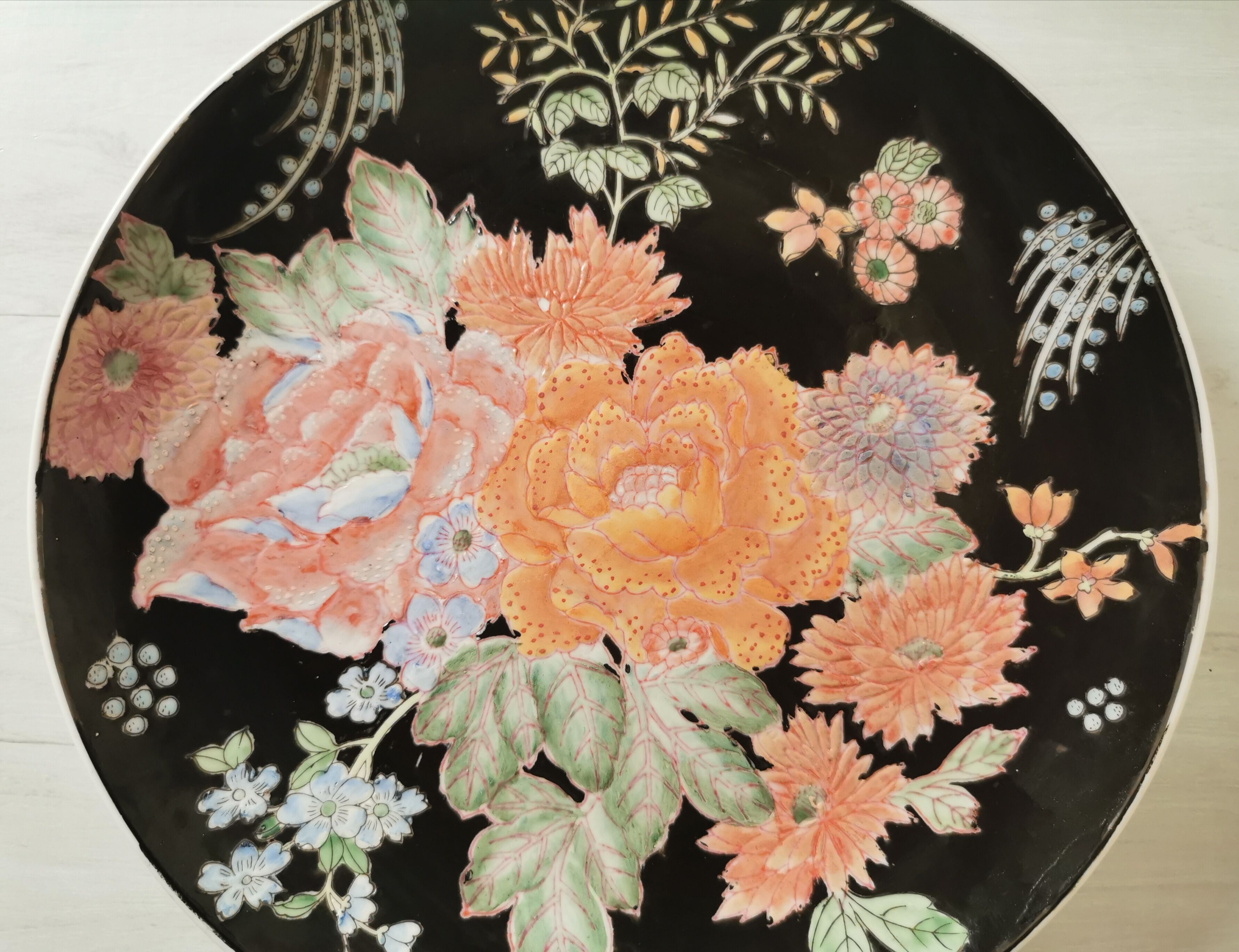 Chinese flower plate