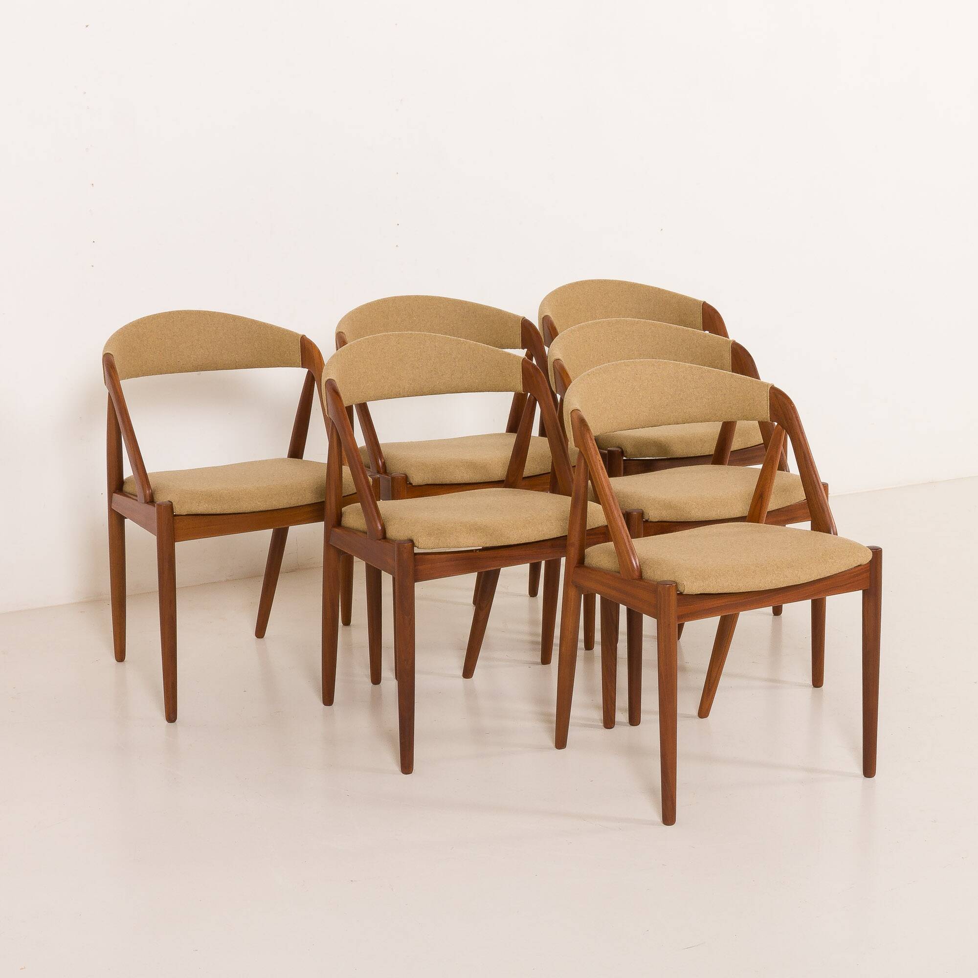 Chaises modèle 31 de Kai Kristiansen, ensemble de 6, Danemark années 1960.