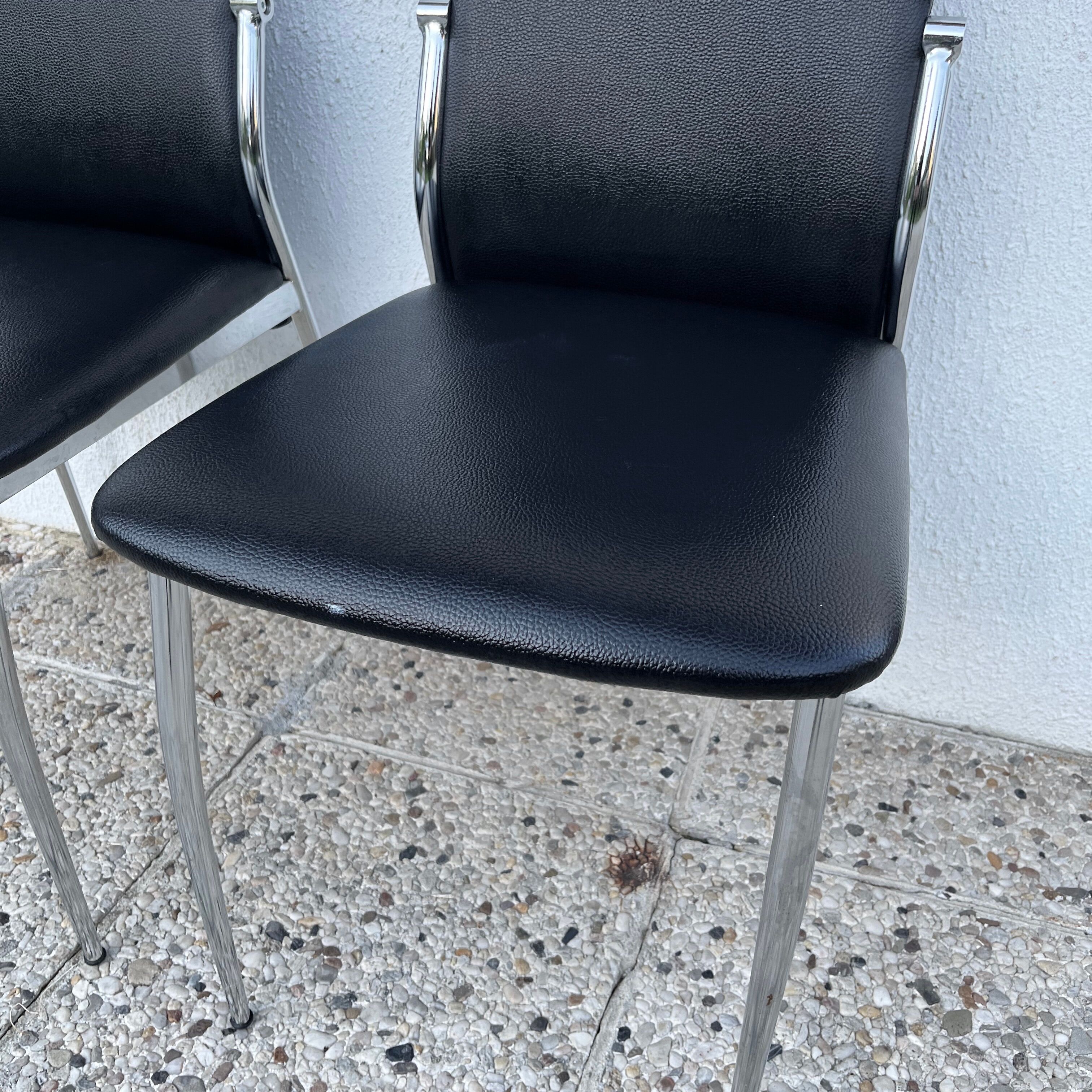 Design chair in black skaï