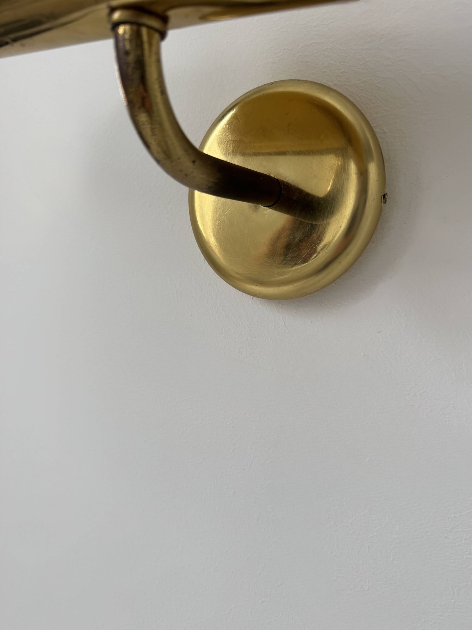 Vintage brass wall light, France, 1970.