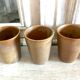 Lot de six mugs Digoin en grès