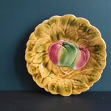 French vintage Majolica plate decorated with apples, in barbotine of Sarreguemines