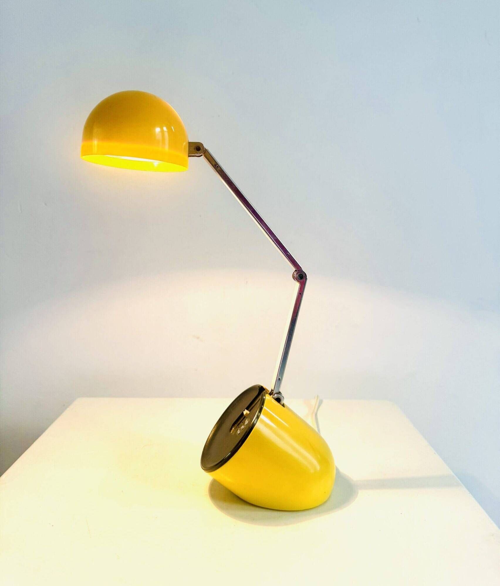 Na-718 ‘Aiai’ Folding Space-Age Desk Lamp In Yellow By Kreo-Lite, Hong Kong 1970S