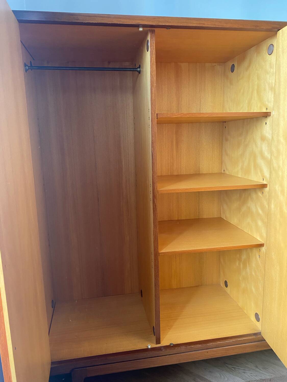 Armoire scandinave en teck