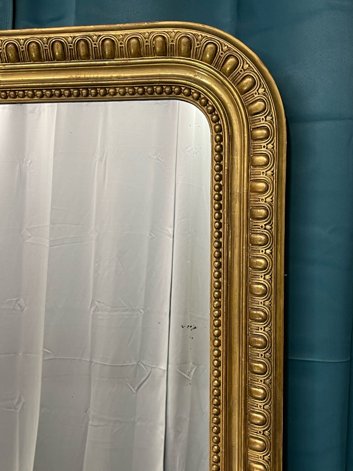 Late nineteenth mirror 146x106cm