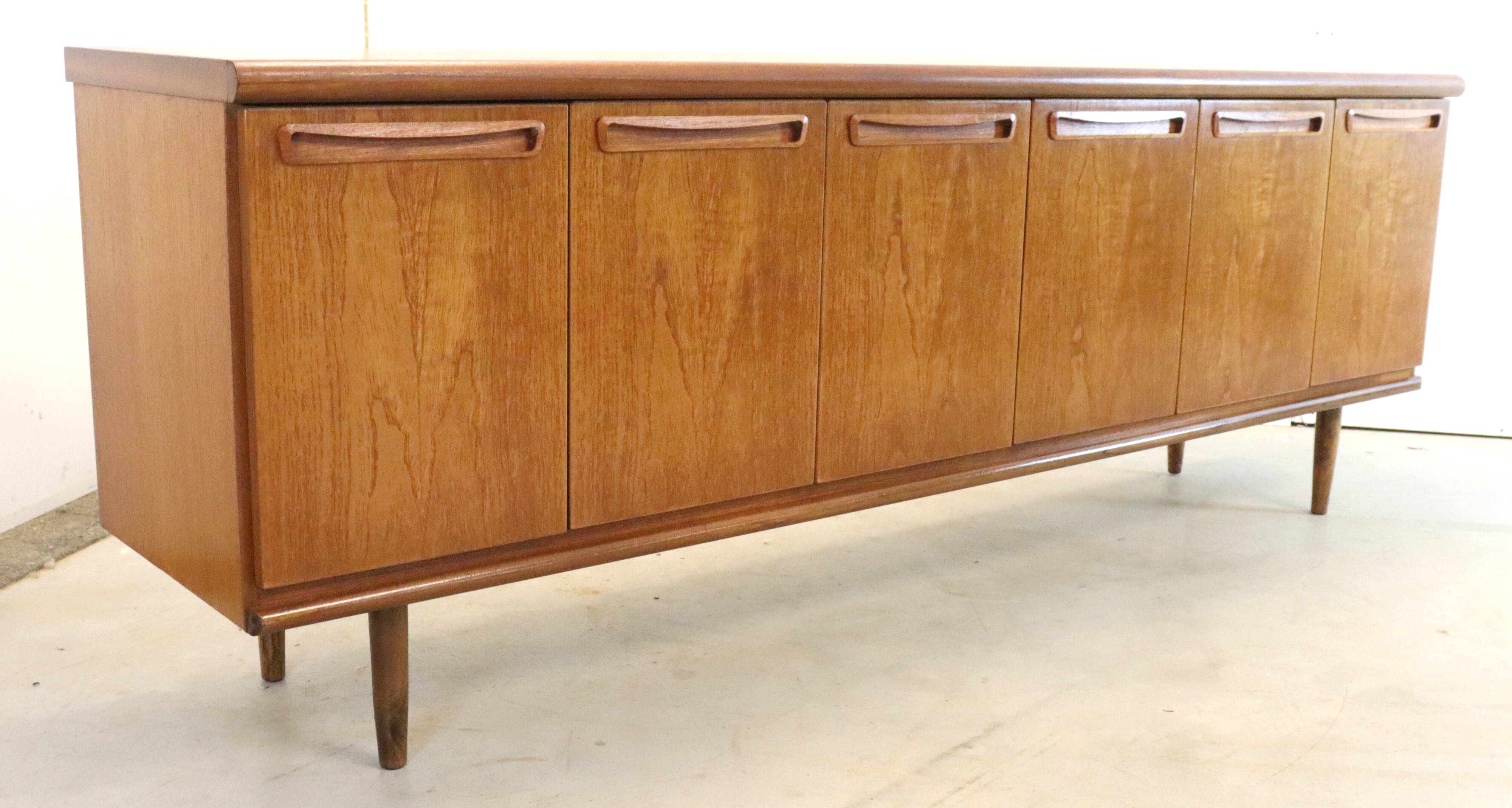 Vintage teak meredew sideboard 'hillcott' | 200.5 cm