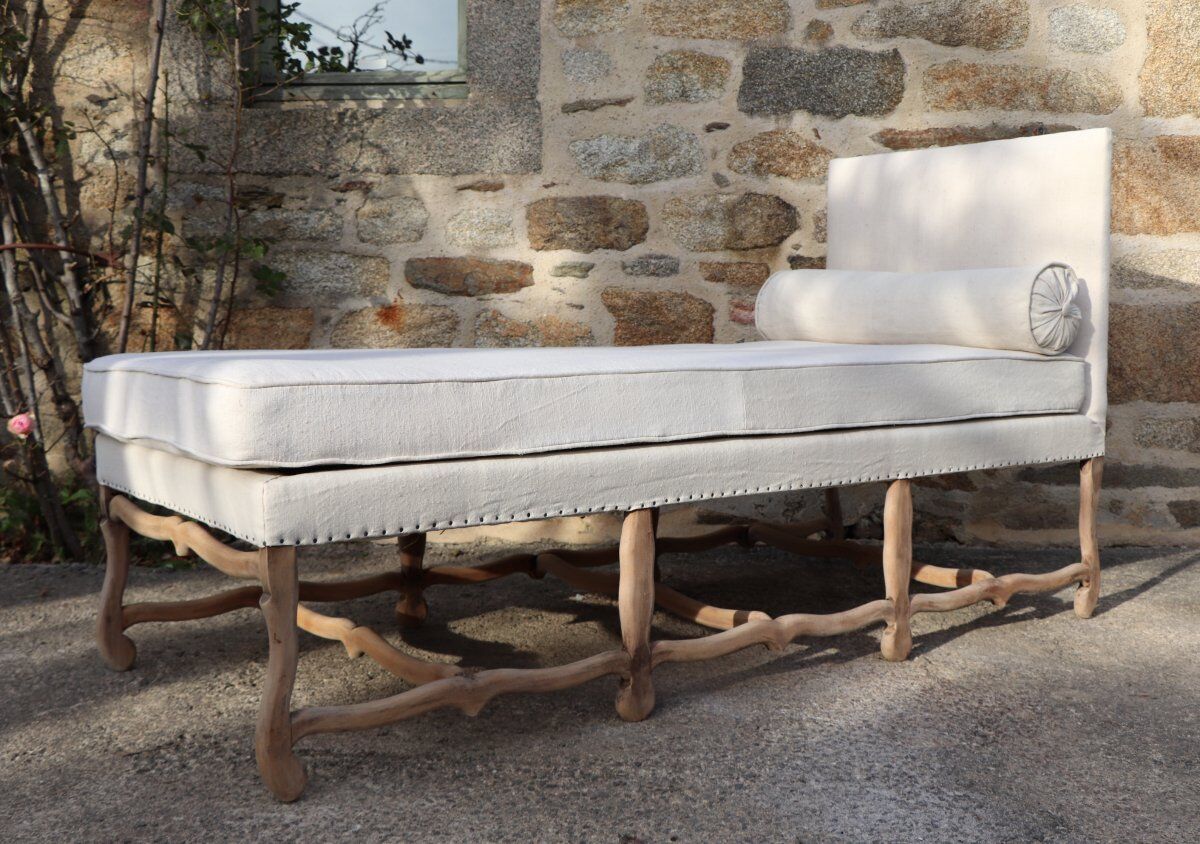 Day bed Louis XIII style reupholstered castle