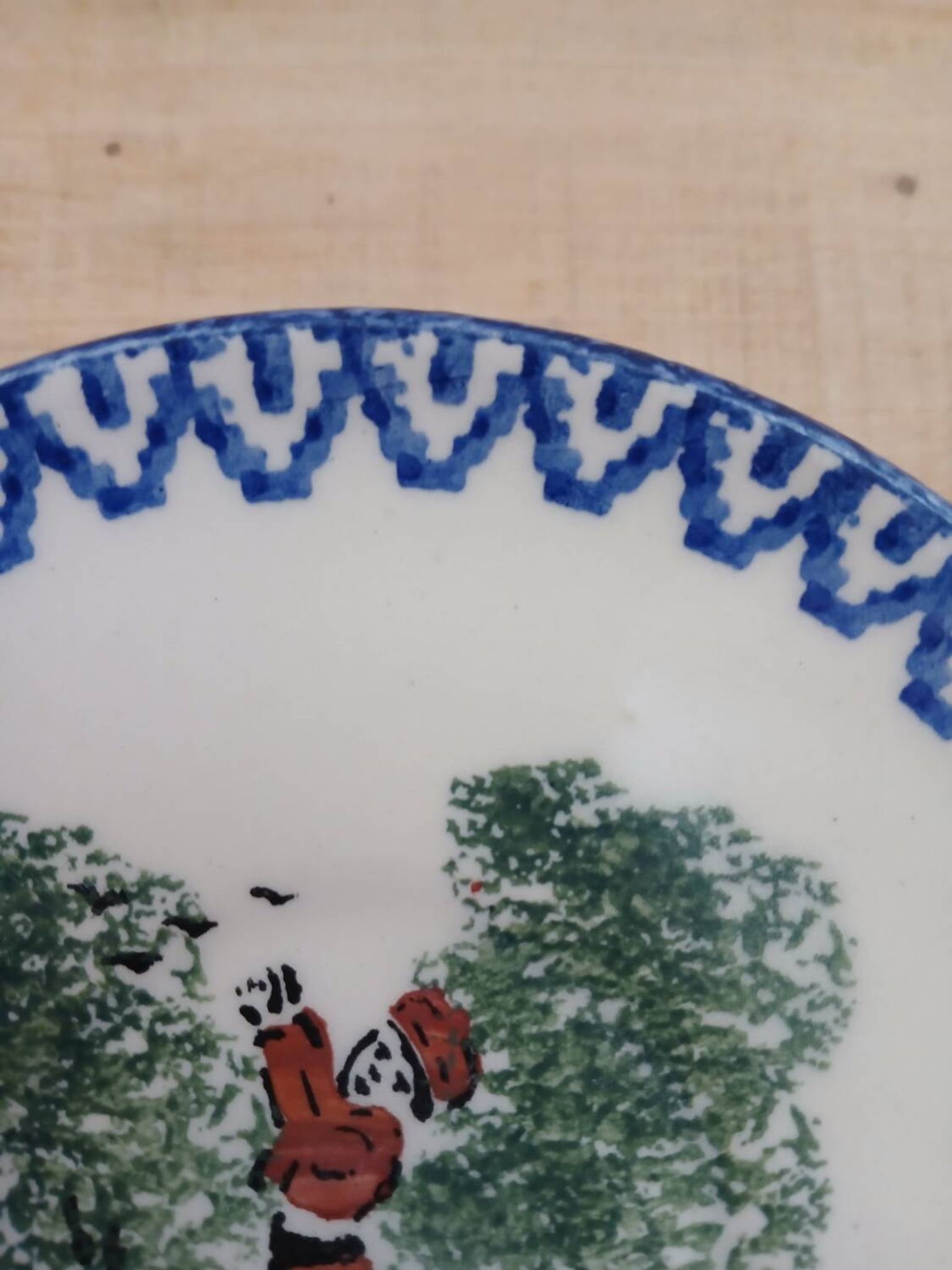 5 petites assiettes/ soucoupes Saint Clément