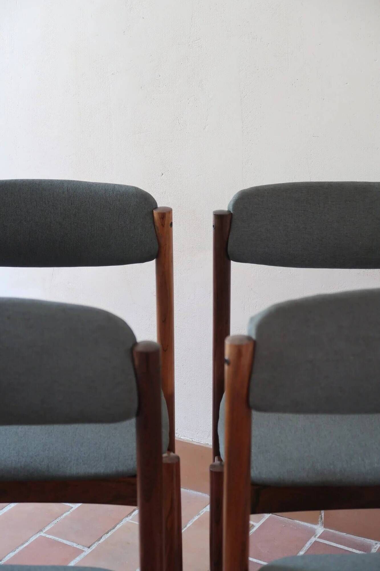 6 Scandinavian chairs in rosewood, with green-grey seats.