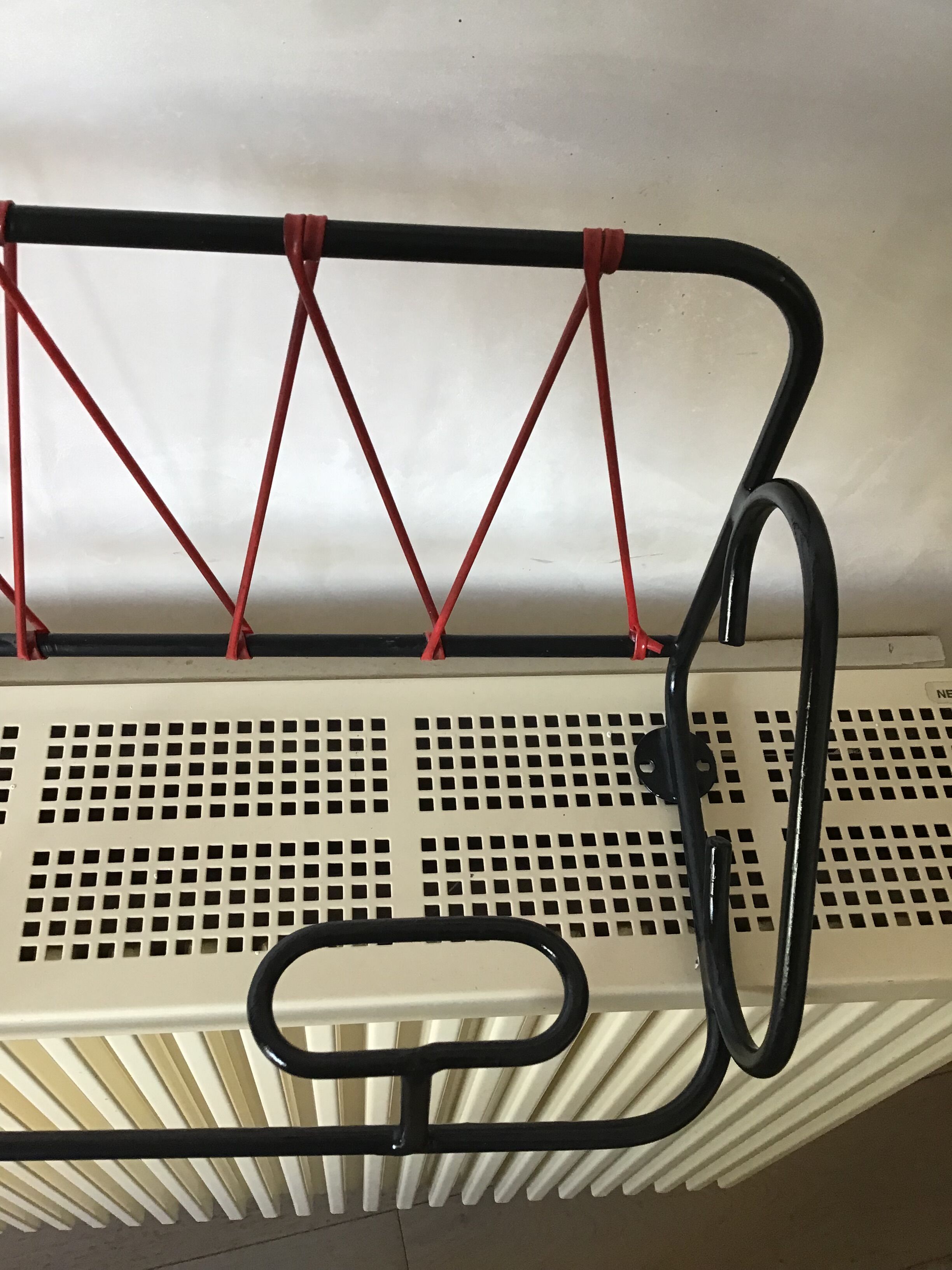 Vintage scoubidou coat rack