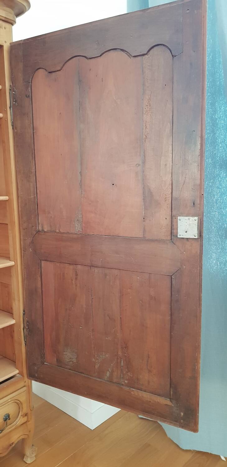 Solid wood bonnetière