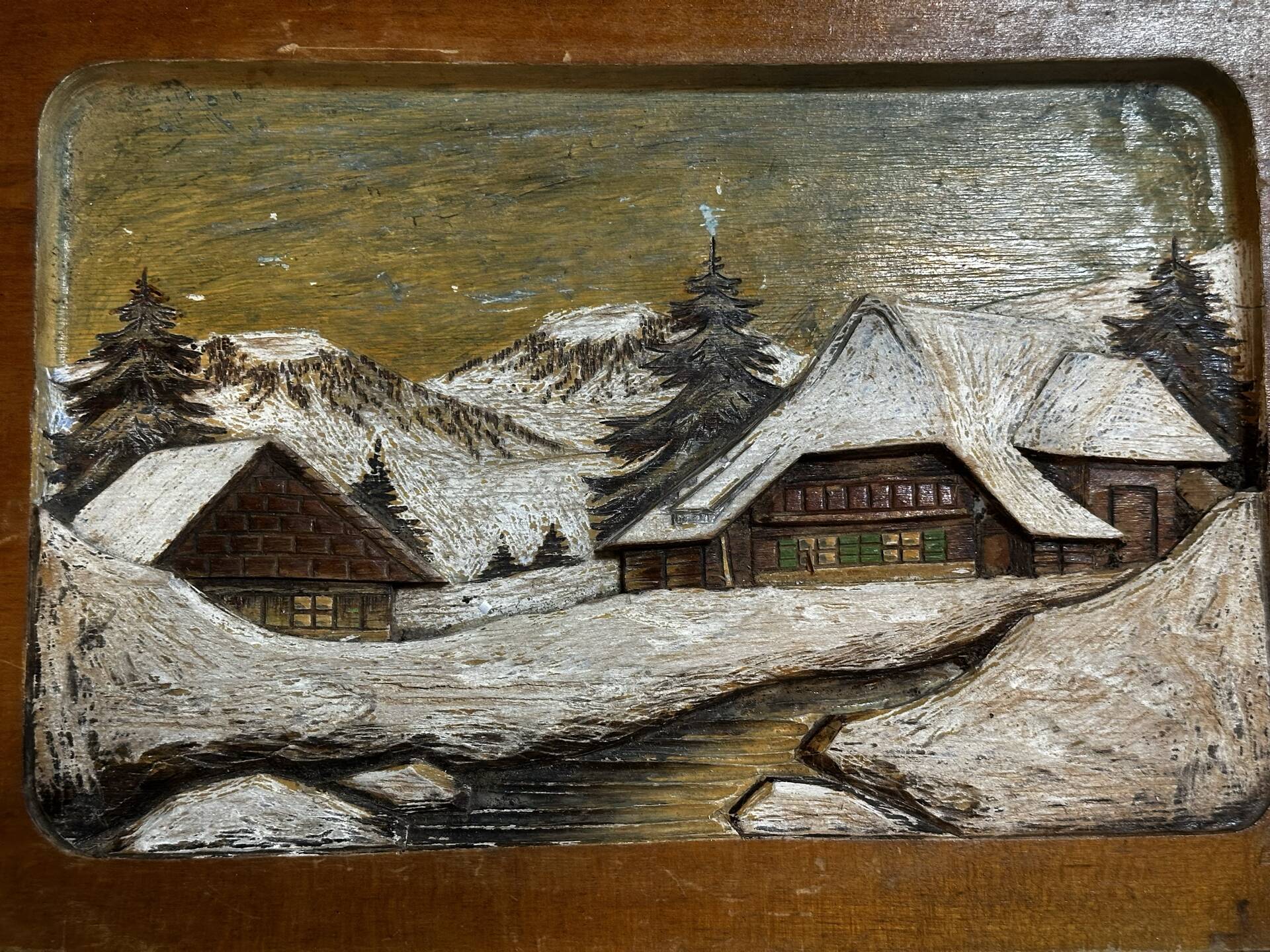 Alpine Table in carved and painted wood 23/32 cm