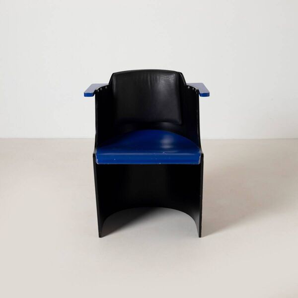 Chaise Bauhaus D61 noire et bleue par El Lissitzky pour Tecta, années 1970.