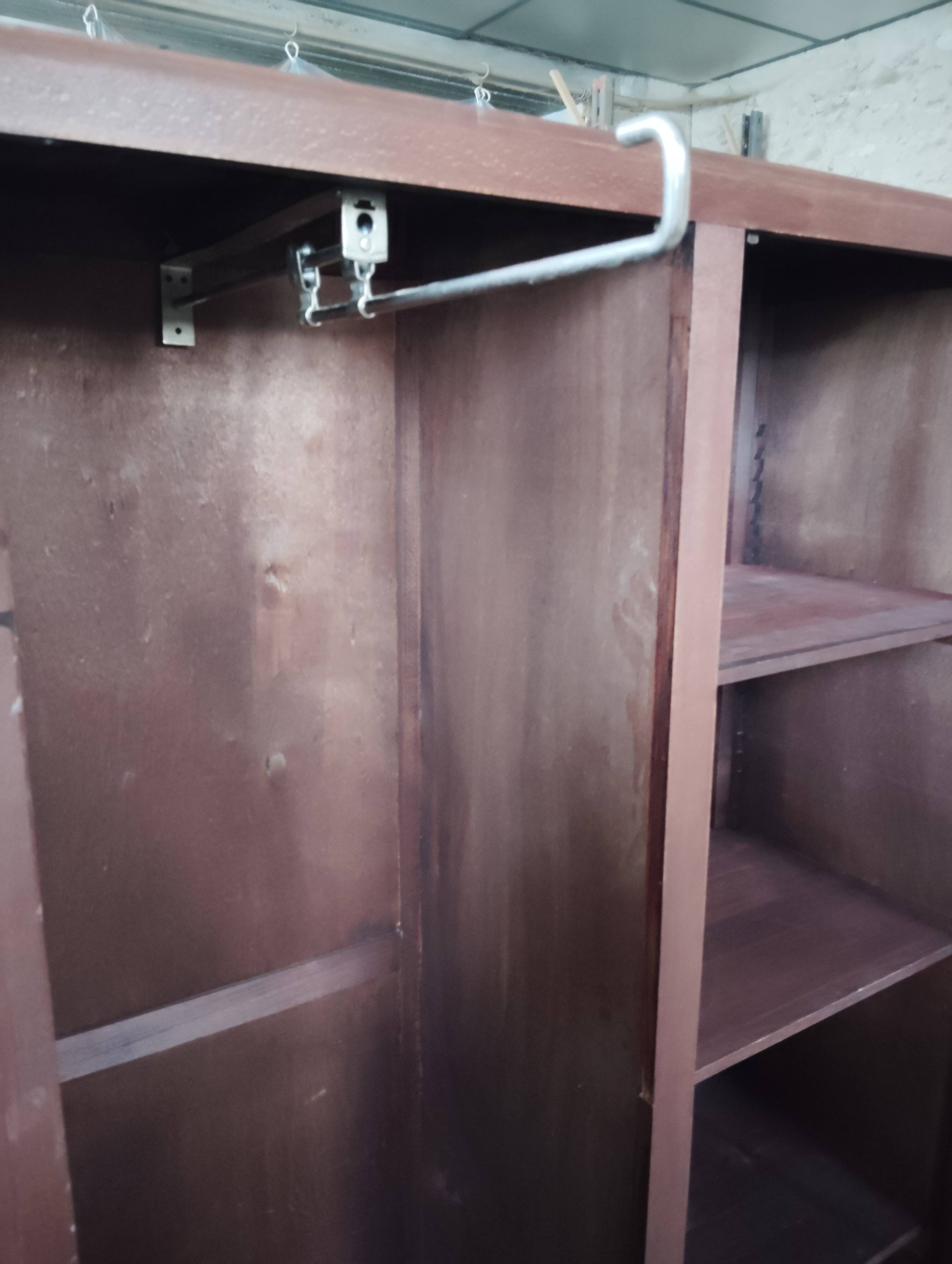Plain Parisian wardrobe "Art Deco"