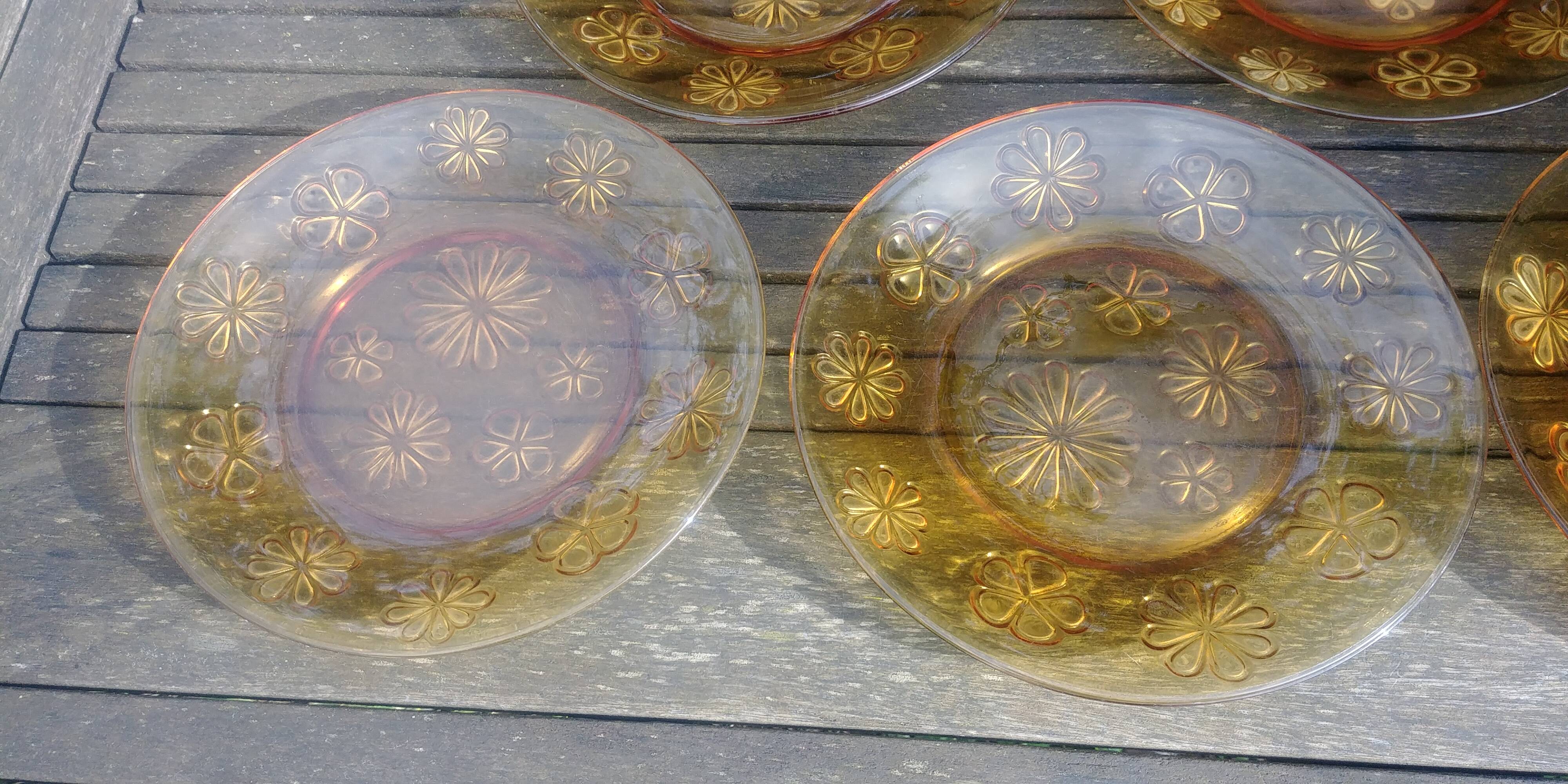 Set of five flat plates - vintage amber glass from Veréco with flower decor - 60s/70s