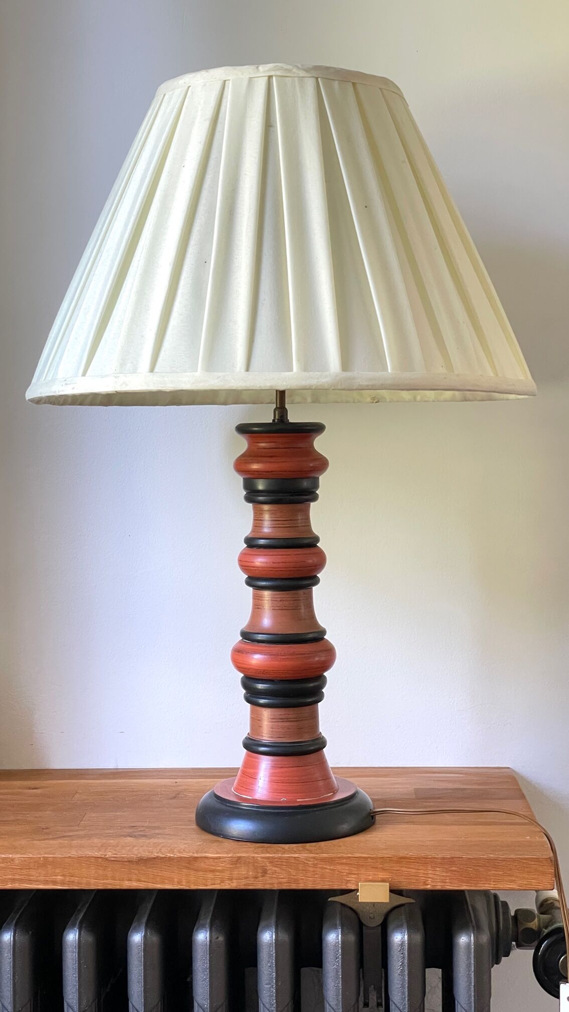 Vintage Italian turned wood lamp