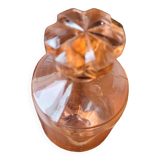 Carafe en verre de dépression rose