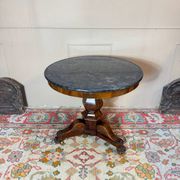 Mahogany tripod pedestal table from the 19th century Restoration period