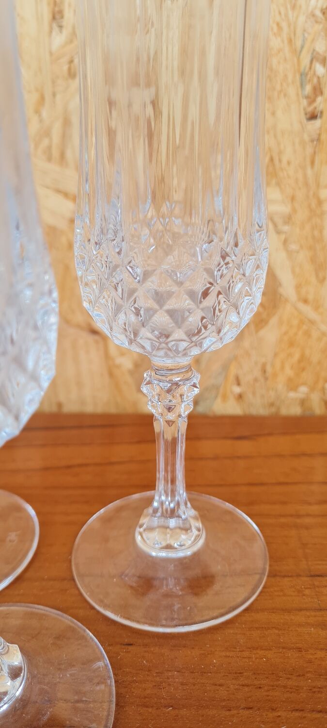 Service of 6 crystal flutes