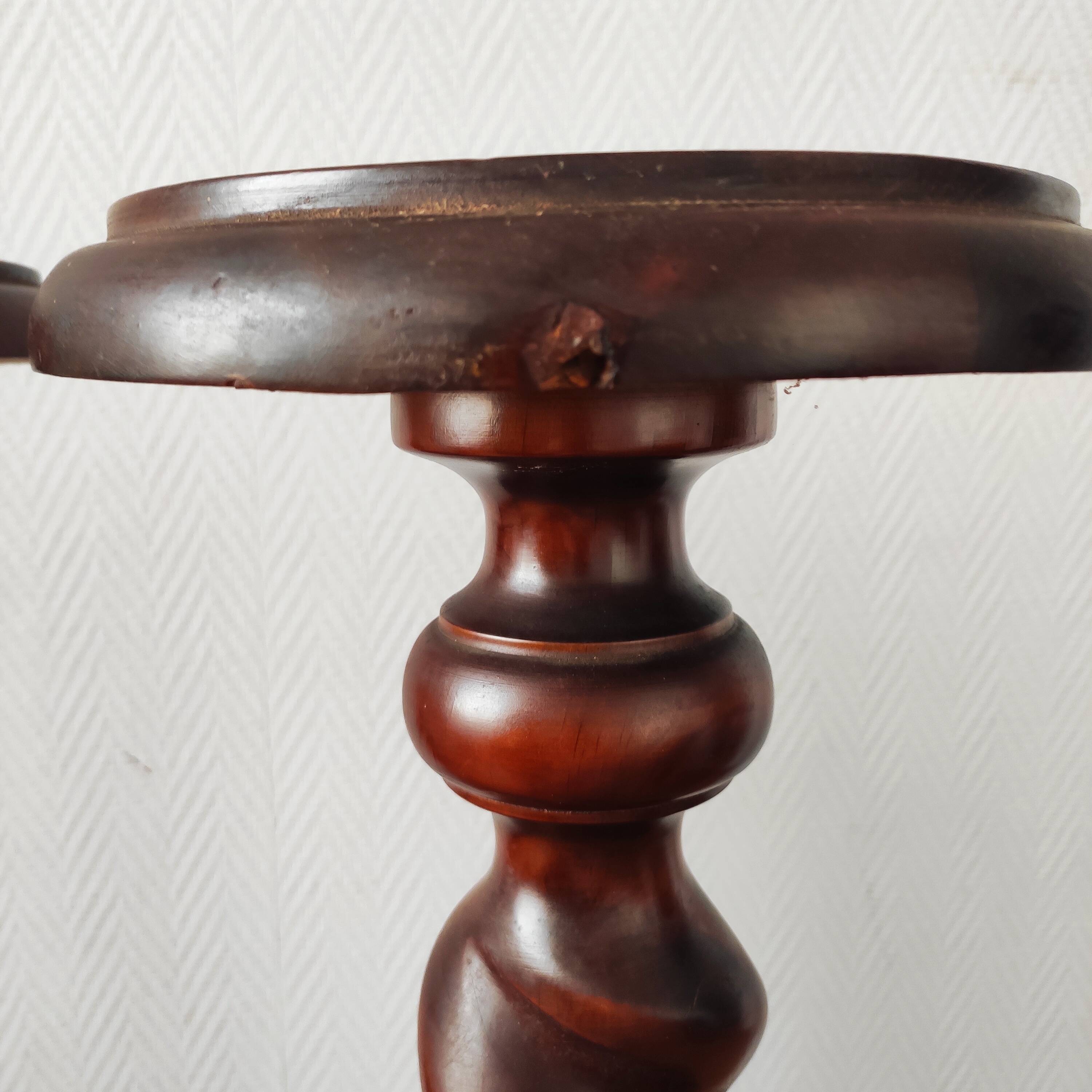 Pair of turned wooden pedestals