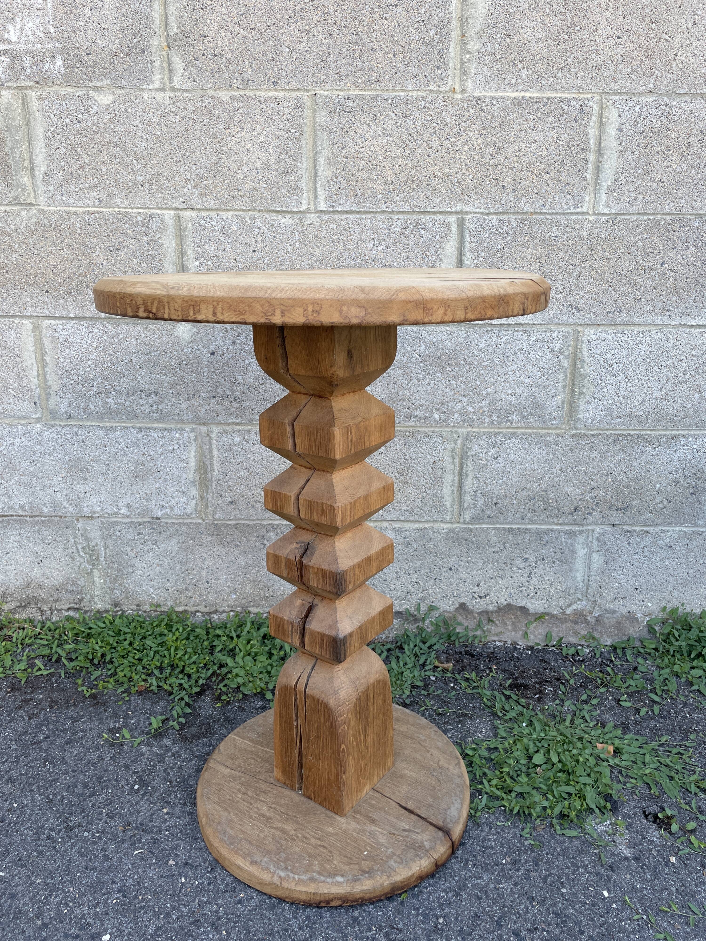 Table de bistrot en bois brut