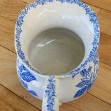 Old pitcher broc