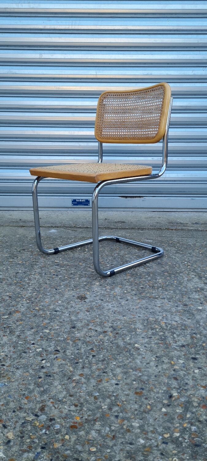 Chaise B32 par Marcel Breuer