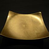 Empty cup gold leaf pocket