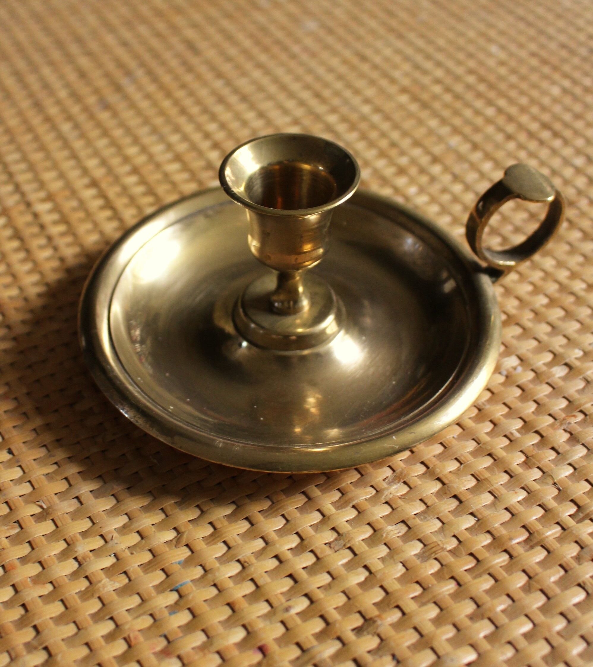 Brass candle holder cellar rat round handle