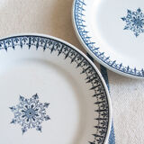 Old dessert plates blue décor, iron earth