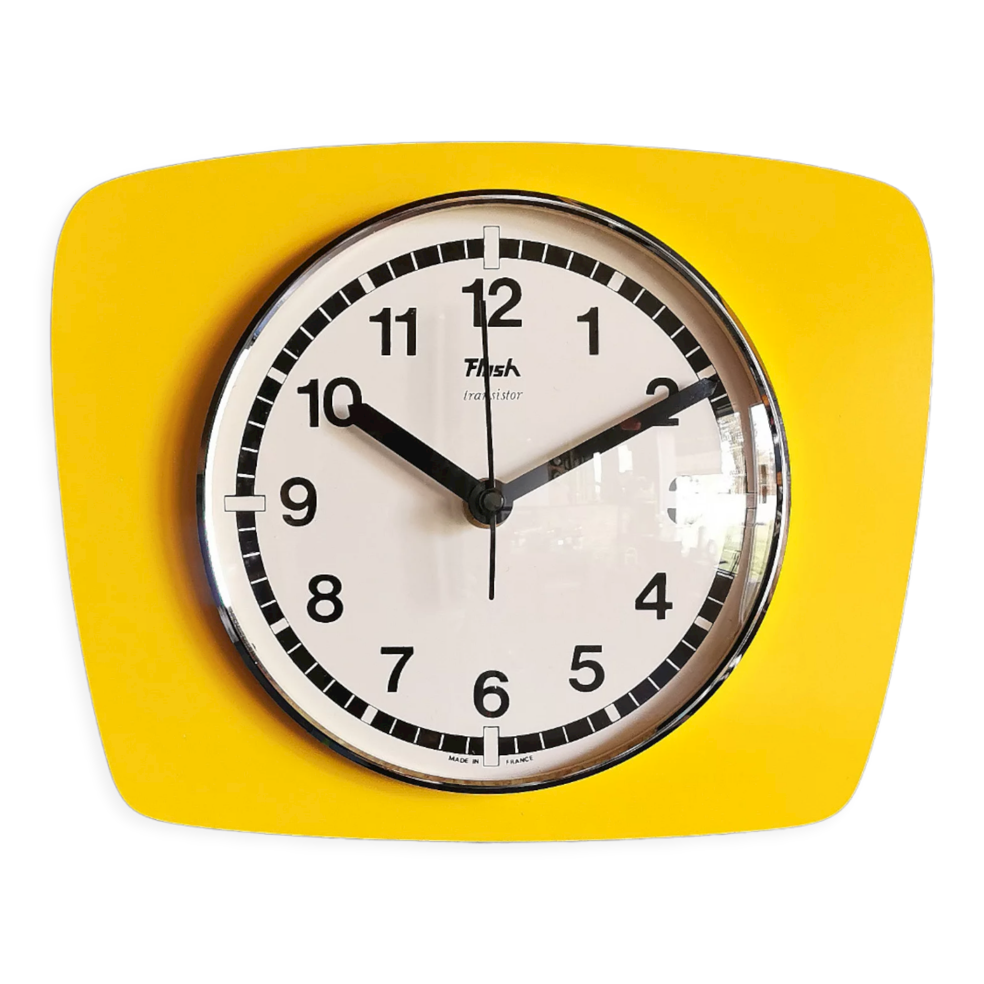 Vintage clock silent rectangular wall clock "Yellow Flash"