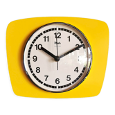 Horloge vintage pendule murale silencieuse rectangulaire "Flash jaune"
