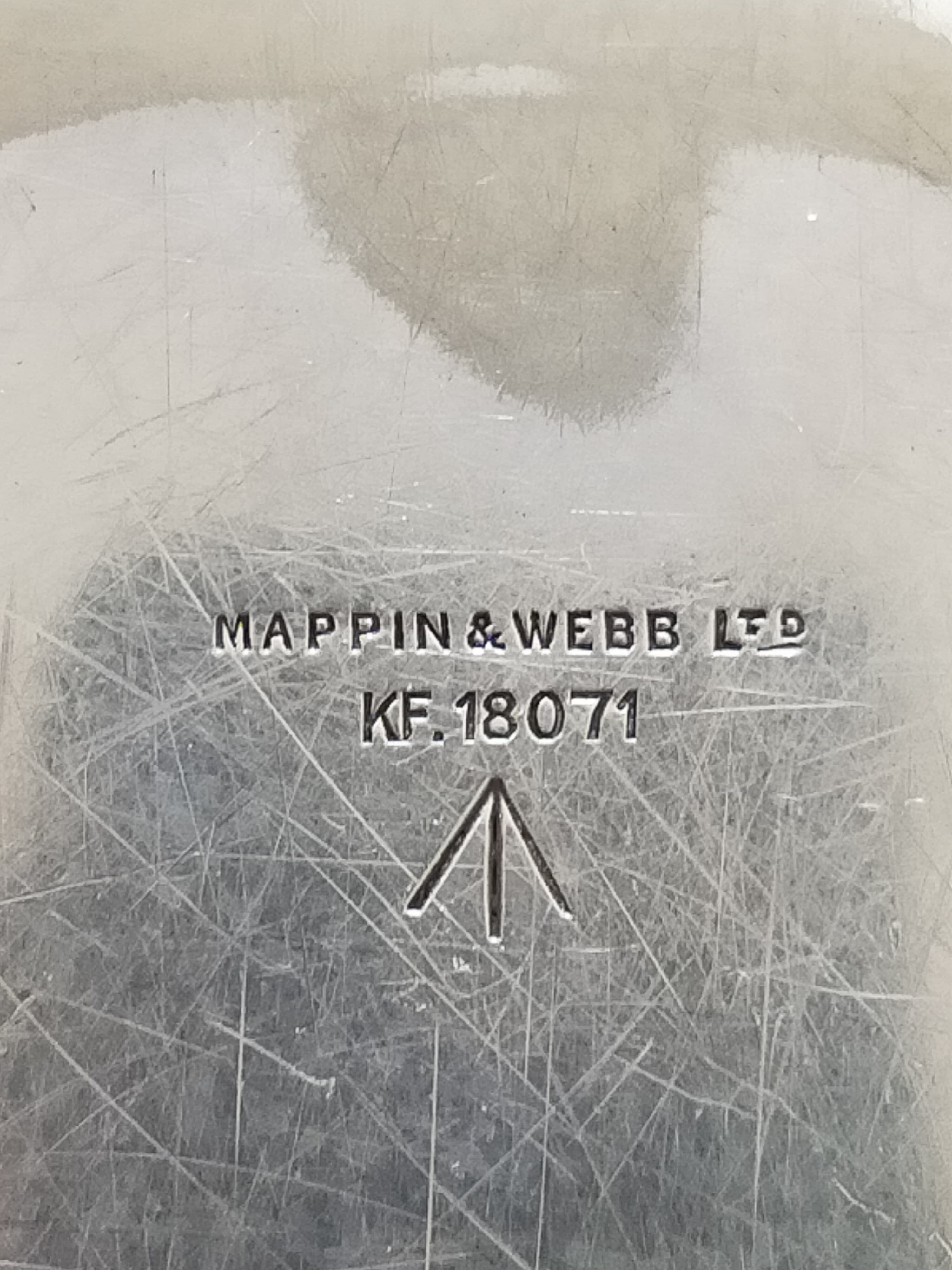 Serving dish / Silver metal vegetable