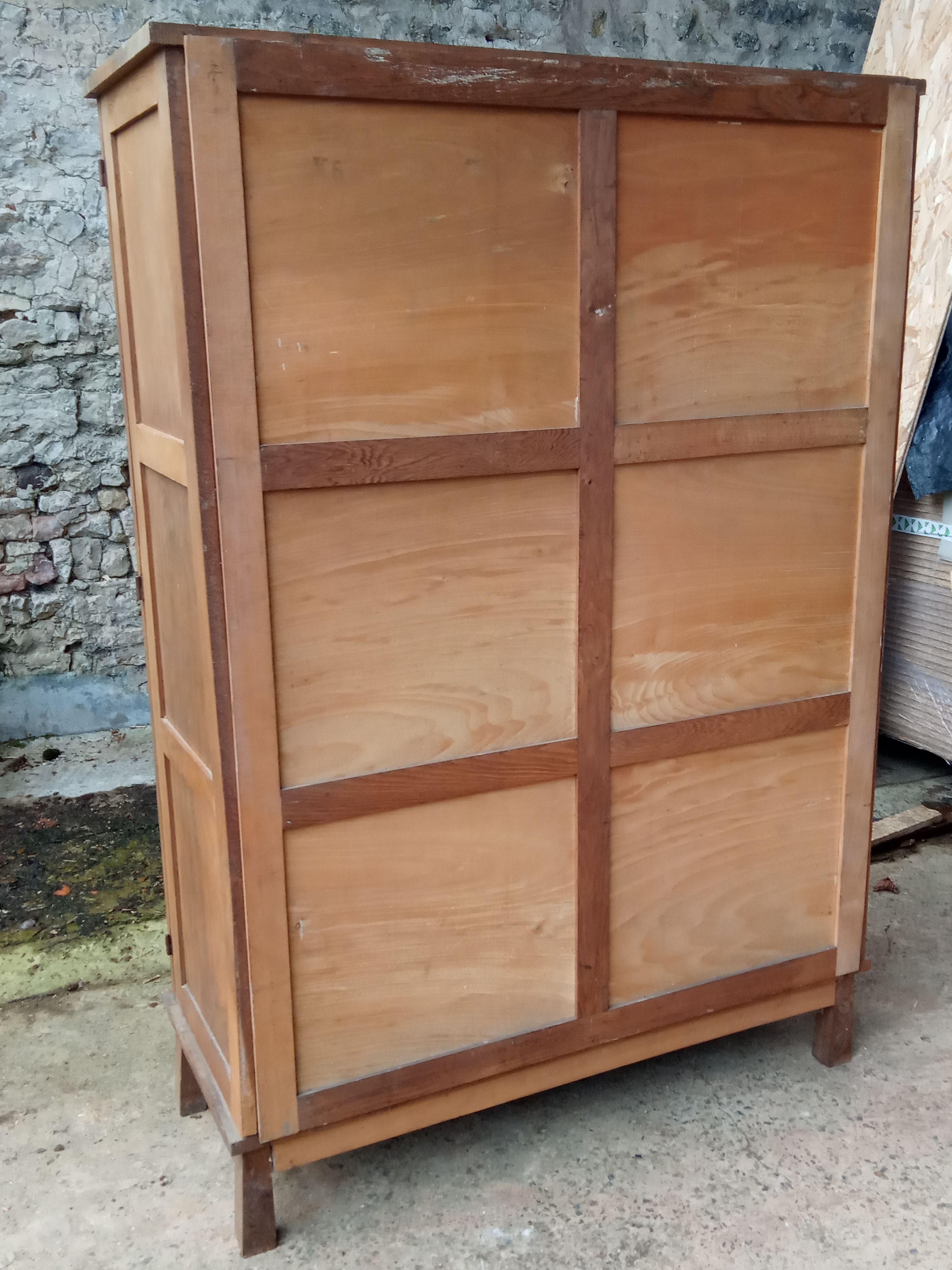 Rebuilding cabinet by René Gabriel, furniture for disaster victims