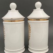 2 porcelain medicine jars nineteenth apothecary theriaca extr liquir