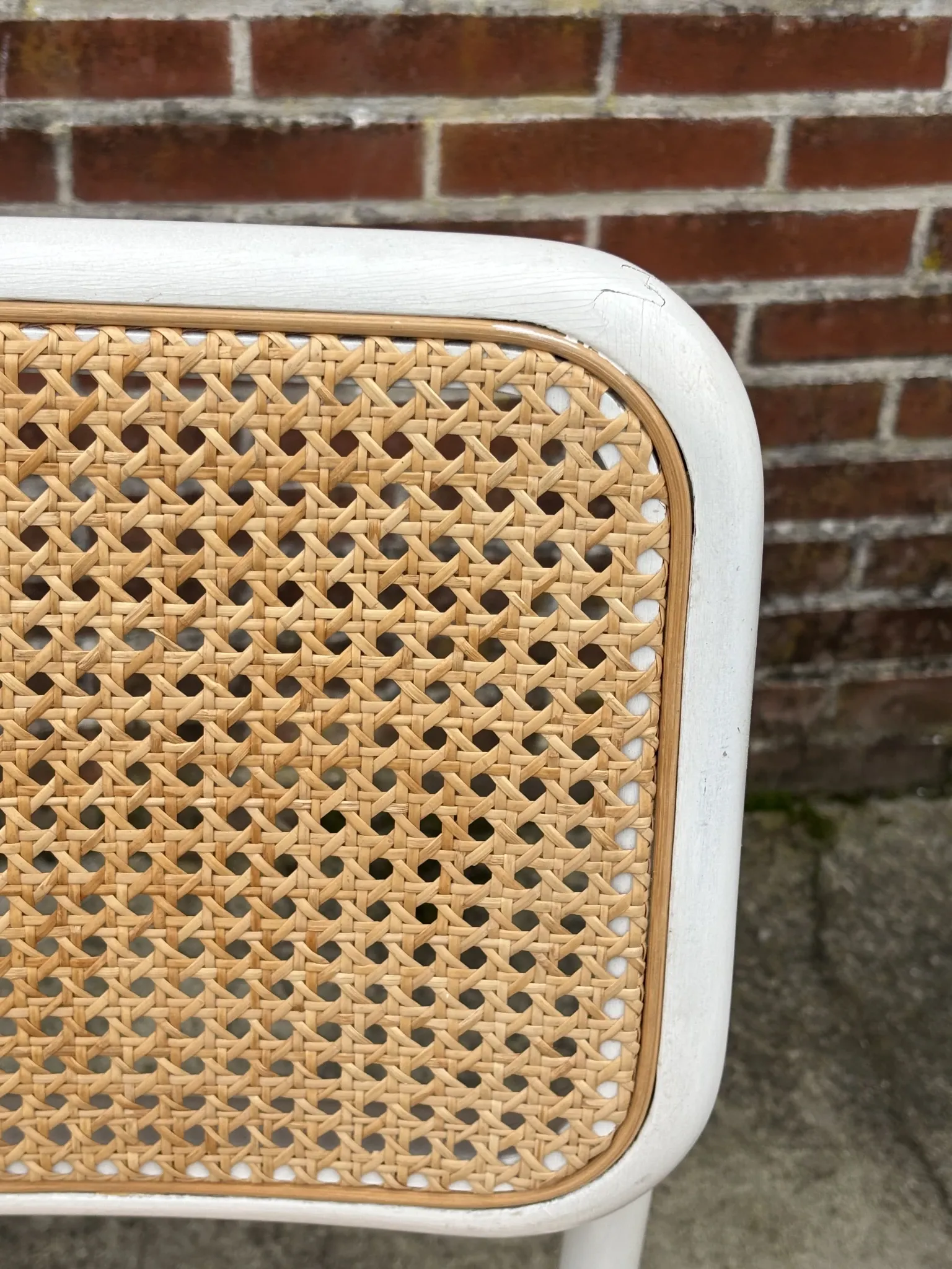 Cesca design chair b32 model in white