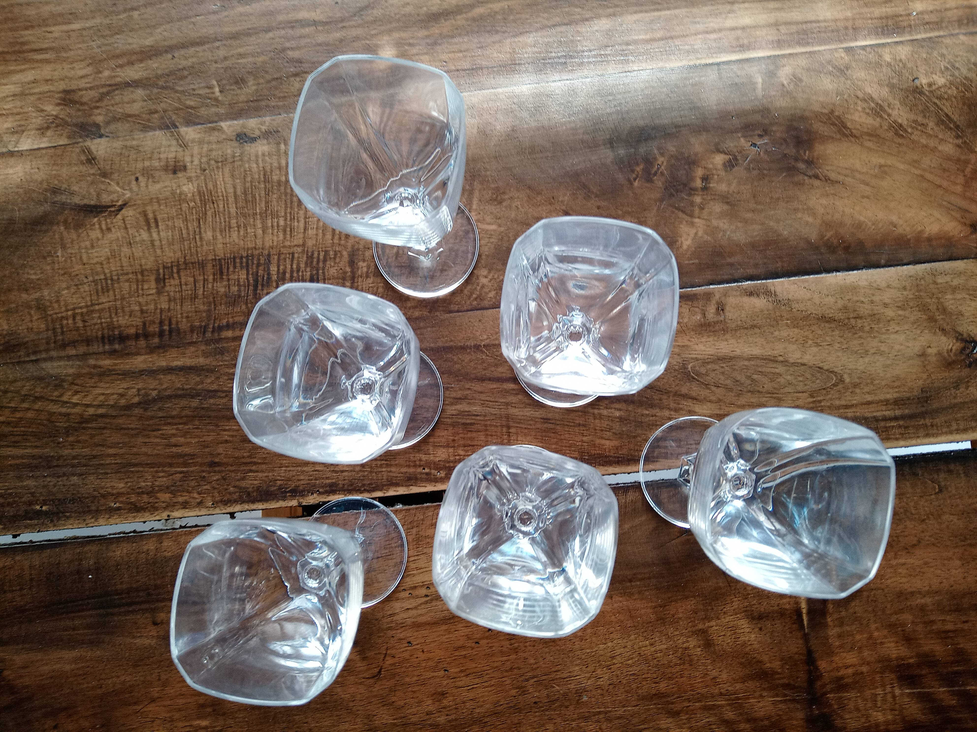 Set of 6 Art Deco style crystal liqueur glasses