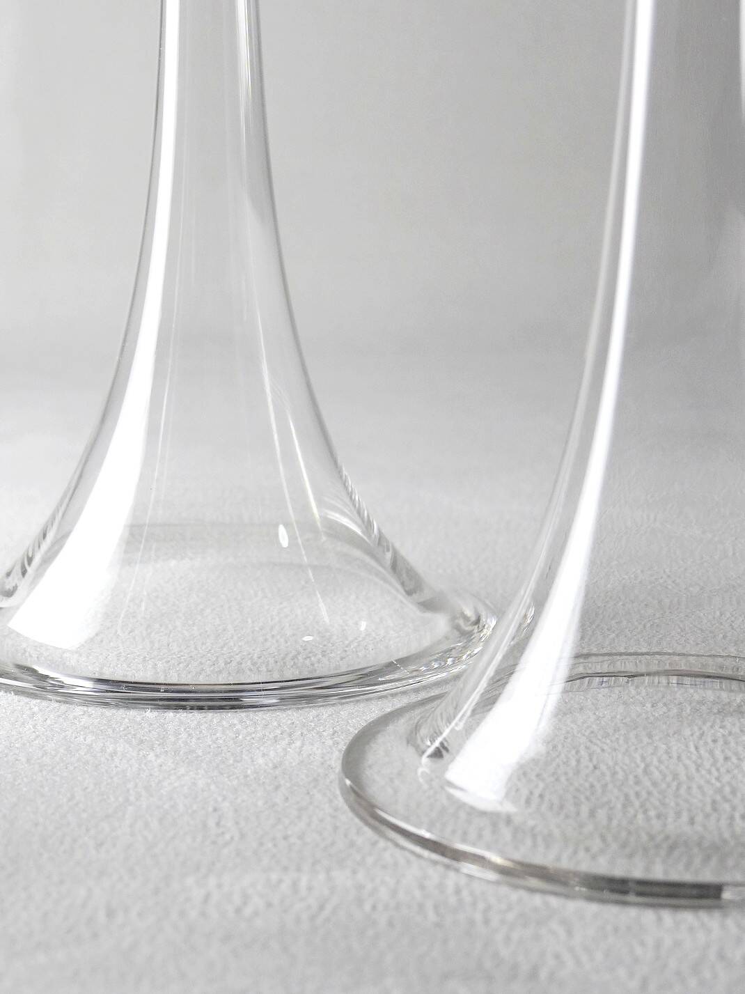 Trois bougeoirs en cristal vintage
