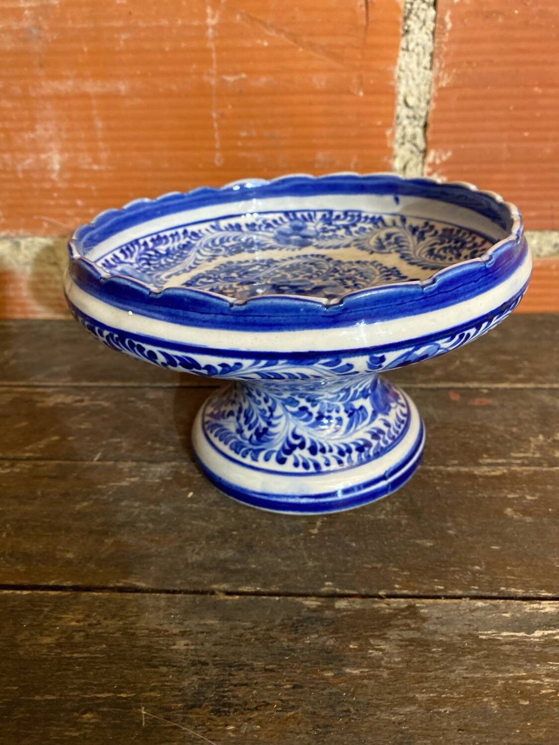 Fruit Bowl White Ceramic Vintage Blue Decor #D552