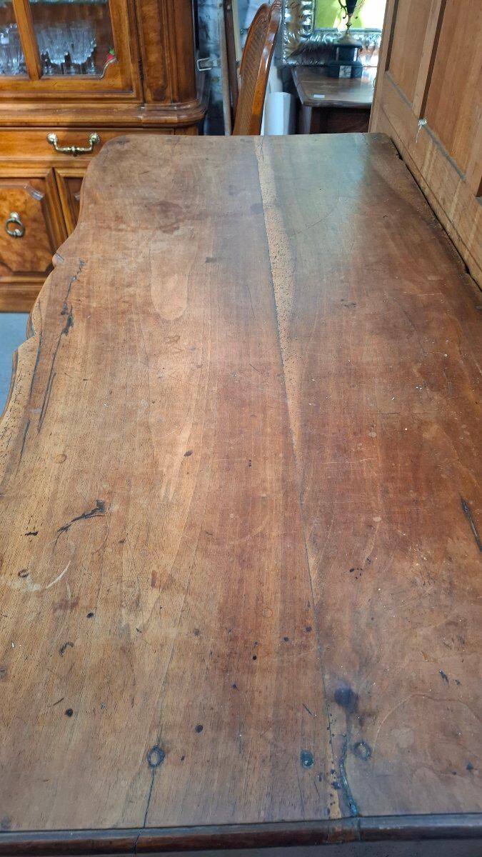 Commode XVIII en noyer