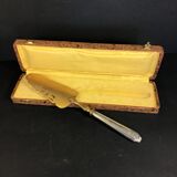 Silver metal pie shovel