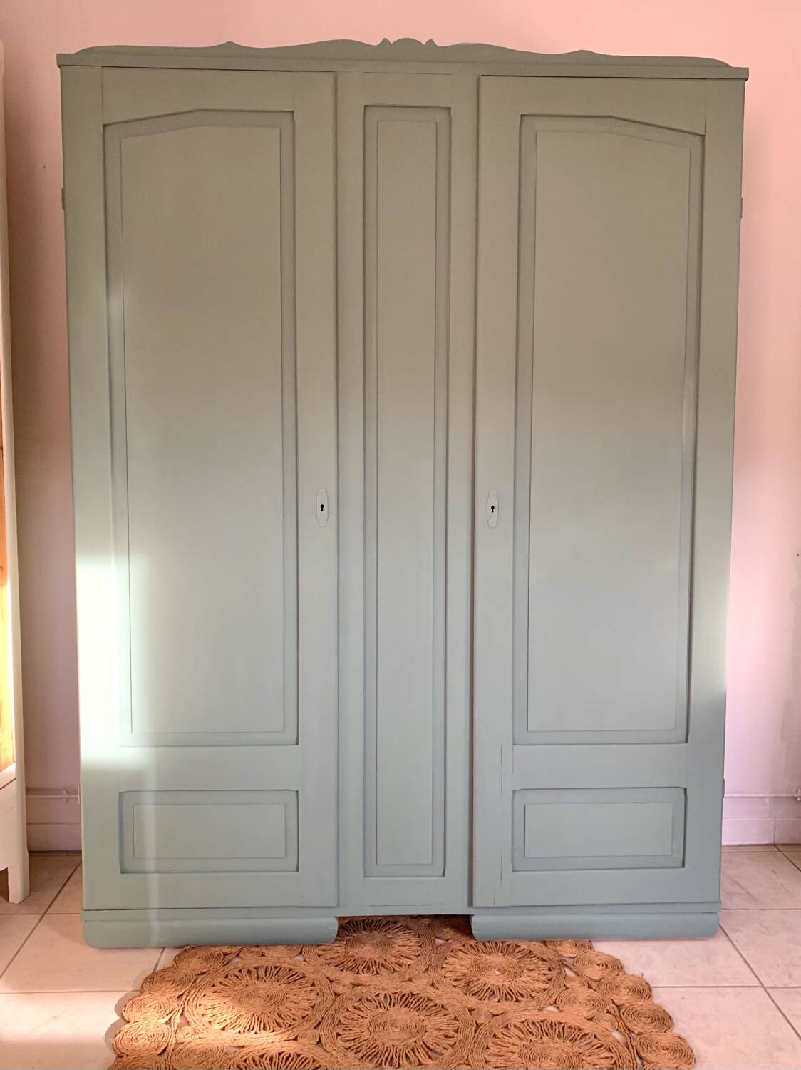 Parisian wardrobe (spirit)