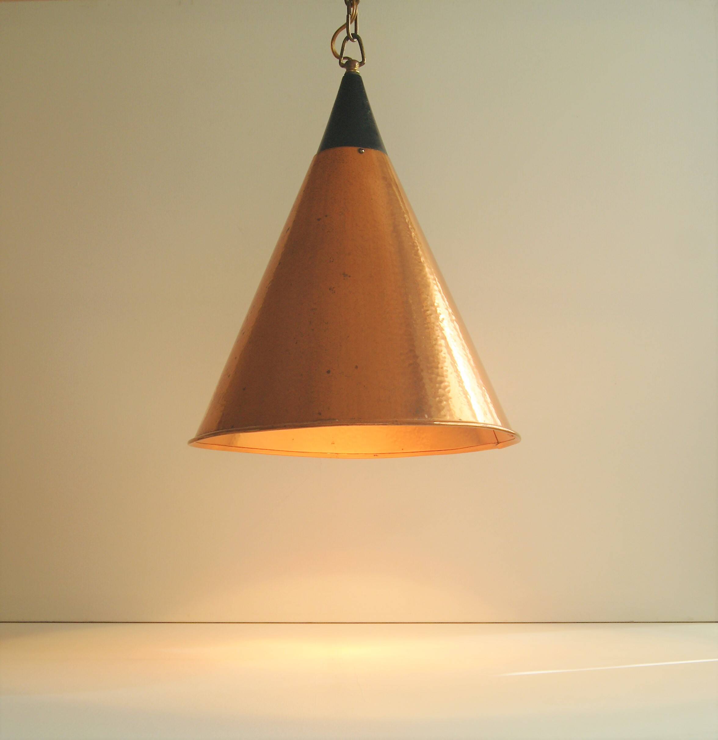 Rare cone - shaped pendant lamp in hammered structed copper - Denmark 1960s.
