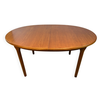 Mid-Century Retro Vintage Teak Oval Extending Dining Table by McIntosh 1960