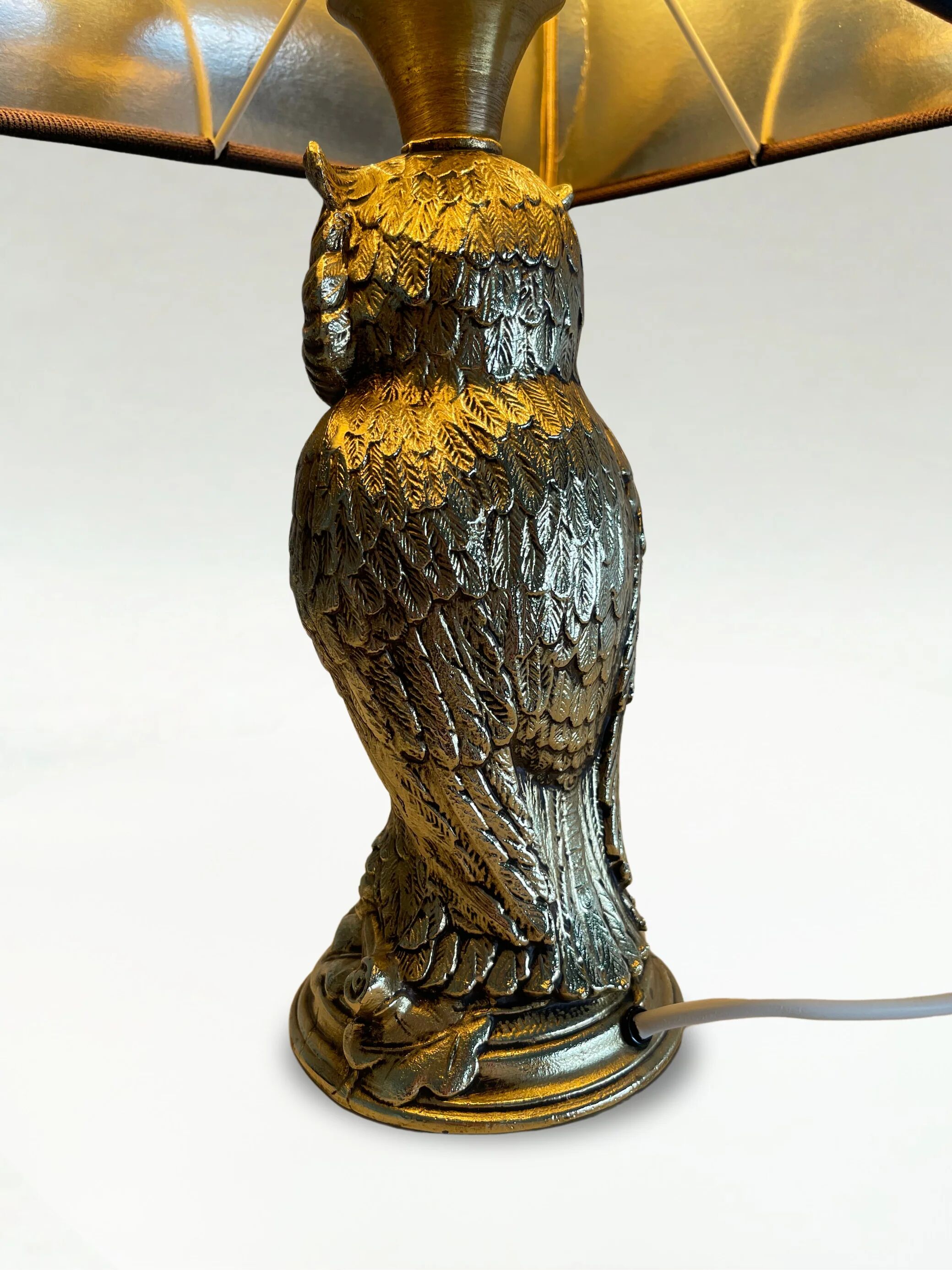 Vintage owl lamp in gold metal – Deknudt – Hollywood Regency style