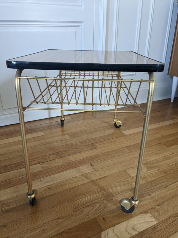 Table d'appoint range vinyles